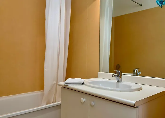Ferienhaus Les Naiades A01 - 2 Bedrooms For 6 People ! Avene